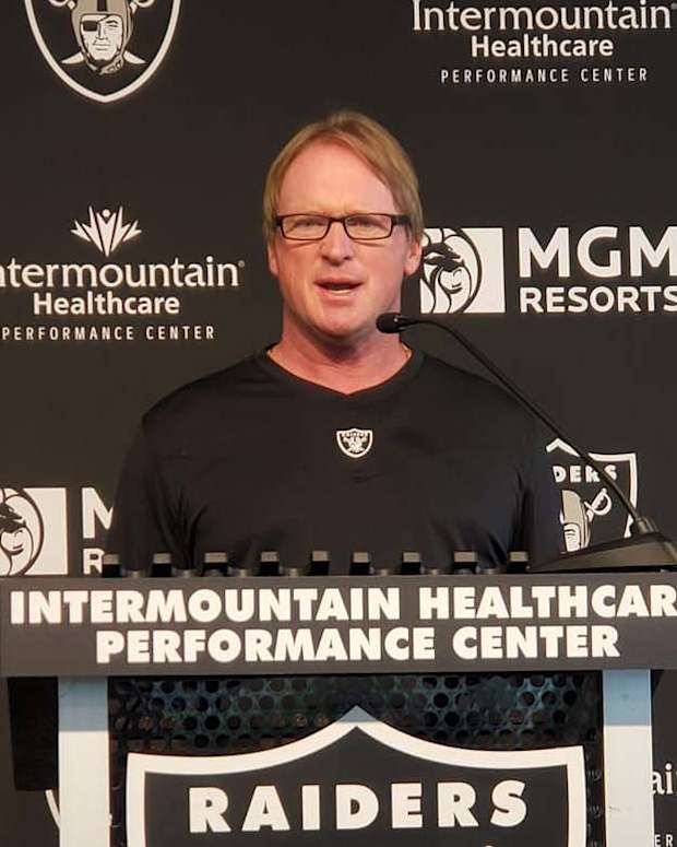Jon Gruden 101121